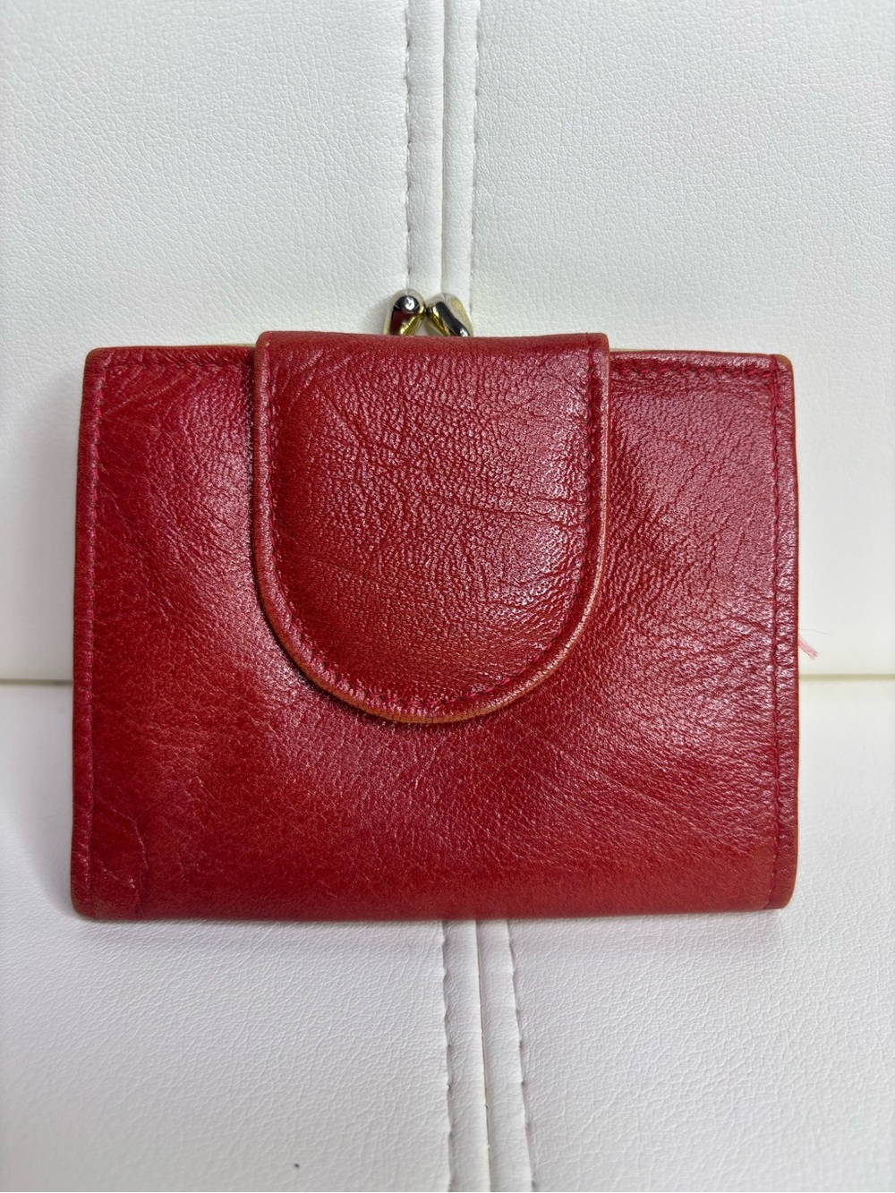 Vintage 1970-80s Buxton "Oasis" red leather trifold indexer wallet